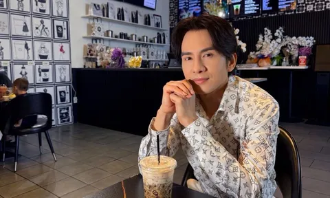 Quán cà phê của ca sĩ Đan Trường sao lạ thế!