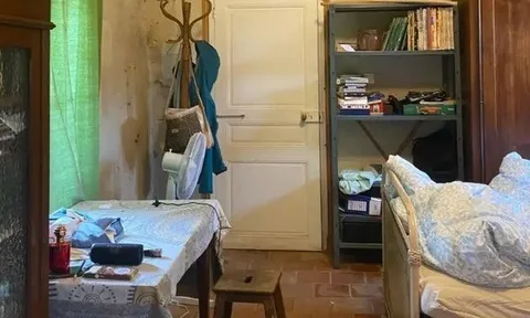 Xúc động trước căn nhà 12m² của cụ bà 70 tuổi: Sống 1 mình vẫn ổn, không làm gánh nặng cho con cháu