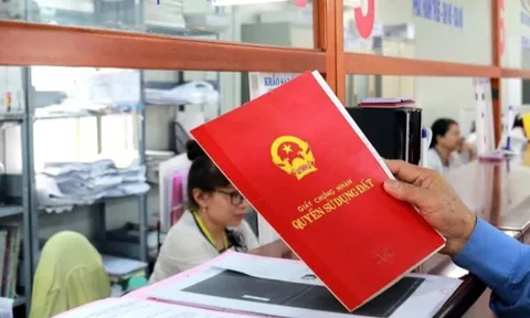 Từ 31/1, chủ tịch xã được quyền cấp sổ đỏ cho người dân