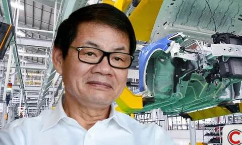 THACO sắp bán minibus, chuẩn bị ra mắt xe du lịch riêng: Tỷ phú Trần Bá Dương bật mí về lộ trình