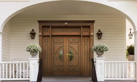 Cửa chính phạm 5 lỗi phong thủy này: Làm ăn trục trặc, con cái thiếu duyên