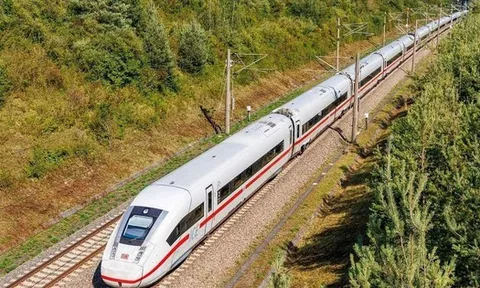 Thủ tướng ra chỉ đạo mới về siêu dự án đường sắt cao tốc Bắc – Nam 67 tỷ USD, 15 tỉnh thành