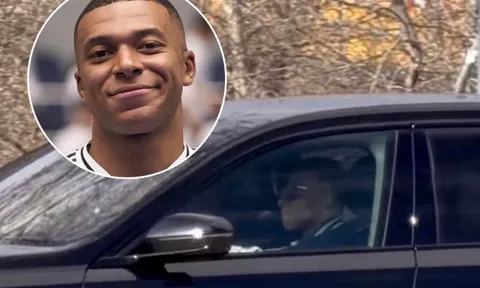Vì sao Mbappe 28 tuổi mới biết lái xe?