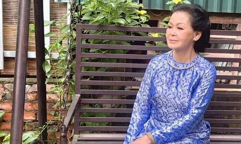 Danh ca Khánh Ly: Tôi về Việt Nam nhiều người nói lắm, bảo “chắc bên kia đói quá nên về kiếm ăn”