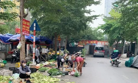 Đến 2030 Hà Nội sẽ giải tỏa 100% "chợ cóc", tăng 23% tổng số chợ