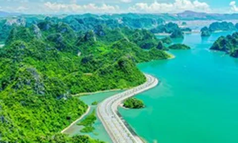 Vịnh biển Việt Nam duy nhất được vinh danh "Kỳ quan Đông Nam Á 2026": Không phải Hạ Long, Lan Hạ