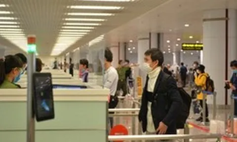 Cảnh báo đặc biệt với người đi nước ngoài có nhiều ảnh chụp màn hình trong điện thoại