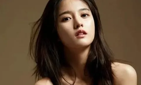 Nữ diễn viên Hàn Quốc ăn phở, uống cà phê đường tàu ở Hà Nội