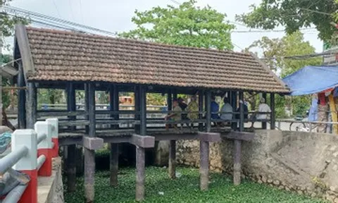 Cầu ngói trăm tuổi ít người biết ở Ninh Bình, người dân coi như 'báu vật'