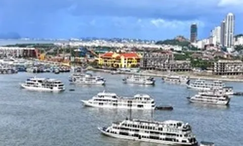 Vịnh Hạ Long - Lan Hạ lần đầu tiên thông tuyến du lịch