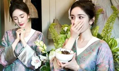 Học Dương Mịch "thức tỉnh huyết mạch" chơi ngọc phỉ thúy: Phối đồ layer đỉnh cao, đập tan định kiến già nua, nhan sắc bước lên một đẳng cấp mới!