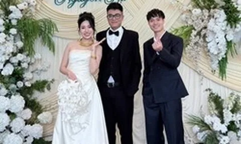 Văn Toàn diện vest bảnh bao ăn cưới em gái, cô dâu visual sáng bừng, vàng đeo trĩu cổ