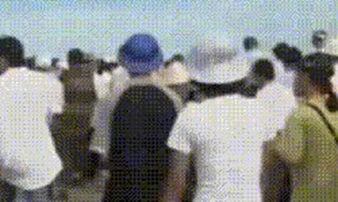 "Ký ức vàng" về cầu Mỹ Thuận sau 26 năm khiến cộng đồng mạng xúc động