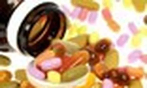 Uống thuốc bổ vô tội vạ, thói quen bào mòn lá gan của người Việt