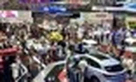 Không có Vietnam Motor Show 2026, cuộc đua hãng xe chuyển sang 'sân khấu' riêng?