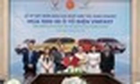 Một "khách sộp" vừa chốt đơn 1.500 ô tô điện VinFast của tỷ phú Phạm Nhật Vượng