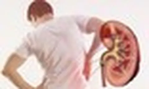 Bác sĩ cảnh báo: Xuất hiện 5 BIỂU HIỆN này có thể là dấu hiệu suy thận, nhiều người nhầm với đau lưng thông thường