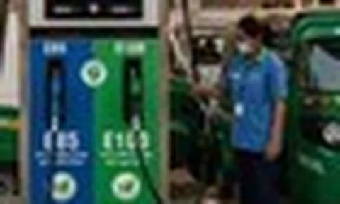 Việt Nam vừa phổ cập xăng E10, một quốc gia châu Á đã chính thức thông qua nhiên liệu E100, chạy gần như hoàn toàn bằng cồn