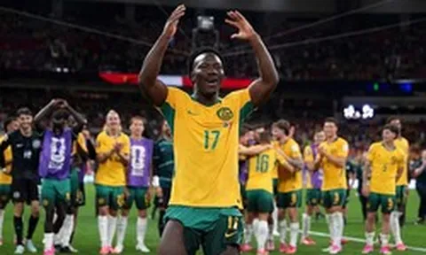 Câu chuyện phi thường của người hùng World Cup 2026 sinh ra từ trại tị nạn, trong gia đình nghèo khổ với 8 người con
