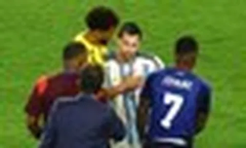 Quốc đảo nhỏ bé vừa làm Messi kiệt sức: Dân số nửa triệu người nhưng có thị trường chứng khoán, số mã cổ phiếu gây sốc