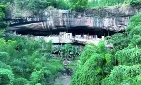 Sống trong hang đá nhiều thập kỷ, vợ chồng từ chối bán với giá hơn 19 tỷ đồng
