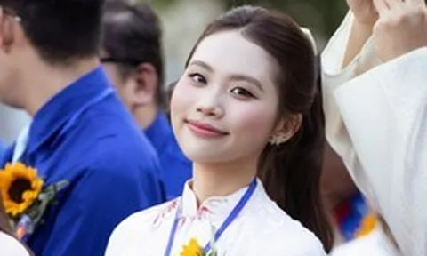 Ca sĩ Việt được tuyên dương Thanh niên Tiên tiến: Làm show miễn phí cho cả nghìn người, 2 lần diễn Đại lễ A50 - A80