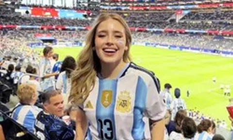 CĐV Argentina đổ bộ đến Mỹ xem chung kết World Cup, các hãng hàng không 'bở hơi tai'