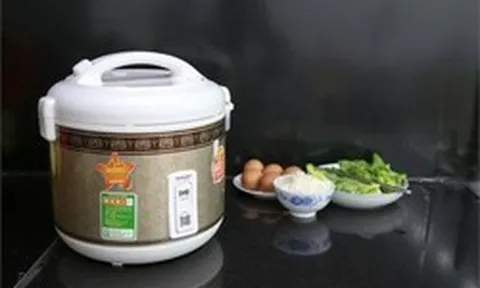 Có nên cắm nồi cơm điện 24/24 không?