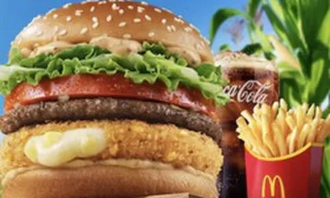 McDonald's Hàn quốc dừng bán món burger "quốc dân" sau khi tiêu thụ hơn 1 triệu chiếc vì trong bánh có... đá cuội