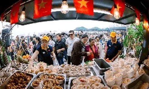 Tin vui: Chỉ 3 ngày nữa, toàn bộ người dân Việt Nam được mua sắm tại địa điểm này mà không cần dùng đến tiền