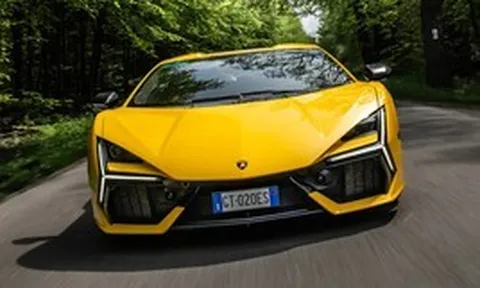 Lamborghini không sợ xe Trung Quốc vì 'nhanh thì có nhanh' nhưng không làm được một điều