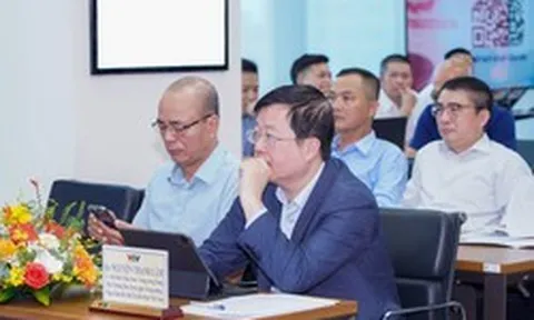 Đúng kỷ niệm 56 năm ngày phát sóng chương trình đầu tiên, VTV ra mắt sản phẩm "lạ mà quen", TGĐ Nguyễn Thanh Lâm nhấn mạnh: Nó chứa đựng rất nhiều công sức của anh em