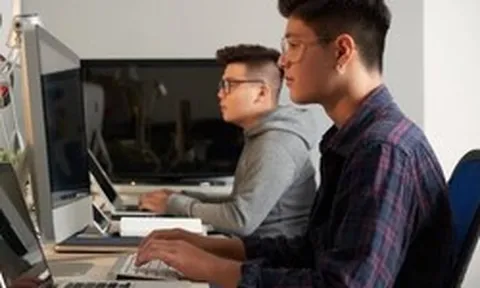 Phát hiện 1 kỹ sư cấp cao làm 10 năm ở Big Tech bị sa thải, rời thủ đô về làm giáo viên với mức lương chỉ bằng 1/10