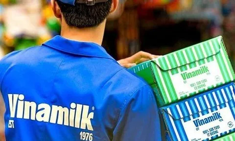 Đã 2 lần công bố thông tin, Vinamilk vẫn bị HOSE nhắc nhở vì “bỏ sót” thông tin nhân sự HĐQT