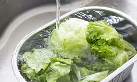 Lời khuyên dành cho những gia đình thường ngâm rau trước khi nấu