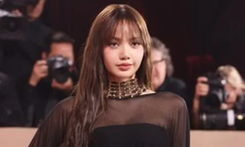 Căn nhà ở Mỹ của Lisa (BLACKPINK): Biệt thự mang phong cách đồng quê giữa Beverly Hills sang chảnh