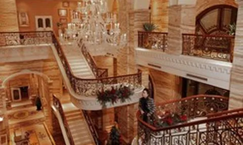 Nam nghệ sĩ đắt show từ Bắc vào Nam, U50 tậu liền 2 căn hộ hạng sang ở Hà Nội, chuẩn bị “chơi lớn” như Mỹ Tâm