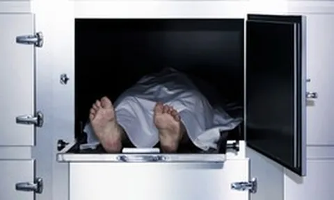 Kỳ lạ cụ bà ngoài 70 tuổi bất ngờ hồi tỉnh trong quan tài trước khi thực sự qua đời