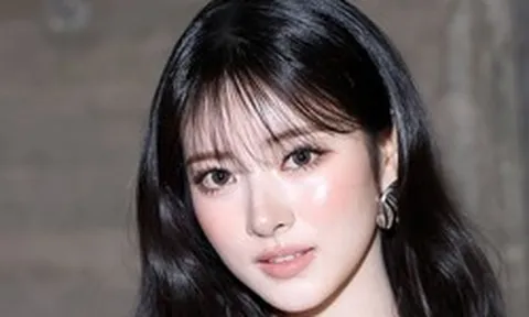 Đã rõ lý do mỹ nhân này được đề cử đẹp nhất thế giới: Nhan sắc “tạc tượng” chấp cả camera thường