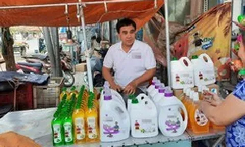 Nam nghệ sĩ Việt đình đám bán nước giặt rửa khắp cả nước, ở biệt thự 21 tỷ