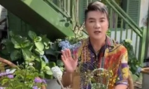 "Ông hoàng nhạc Việc" đang đi bán cà phê ở khu Thảo Điền, TP.HCM được tấm tắc khen ở tuổi U60