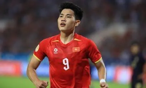 Việt kiều 19 tuổi kiến tạo cho Đình Bắc, tuyển Việt Nam đánh bại cường địch theo kịch bản "nghẹt thở"