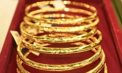 Giá vàng hôm nay (29/9): Lao dốc mạnh