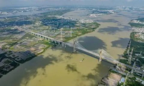 Hôm nay, tuyến cao tốc dài gần 58km chính thức khai thác, nối thành phố giàu nhất Việt Nam với tỉnh có sân bay lớn nhất cả nước