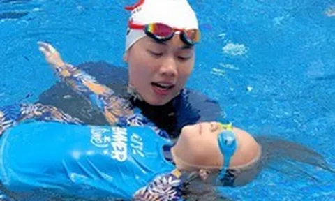 Bất ngờ với nguồn thu nhập của thầy dạy bơi nổi tiếng Việt Nam: Từng kiếm tiền tỷ ở tuổi 19