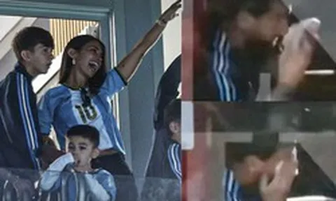 Messi đã khóc!