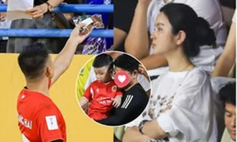 Khoảnh khắc đáng yêu của Quang Hải và con trai trên sân Hàng Đẫy