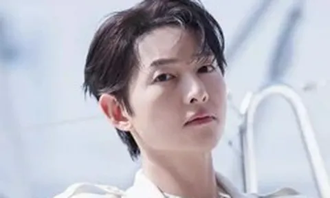 Song Joong Ki bỏ đi khi nhắc tên Song Hye Kyo