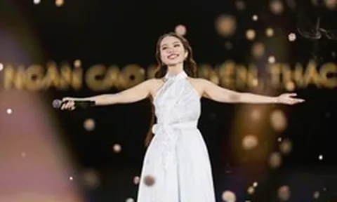 Cô gái quê TP.HCM 19 tuổi tự lập công ty, làm show miễn phí, liên tục được khen thưởng cấp quốc gia