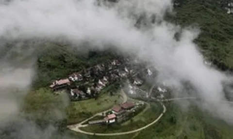 Việt Nam có 1 “làng biệt thự Pháp” nằm ở độ cao 1.555m, mát mẻ quanh năm: Từng 3 năm liền thắng 2 giải “xuất sắc nhất thế giới”